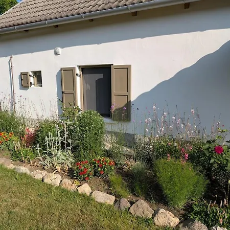 A Bejárat Apartman *