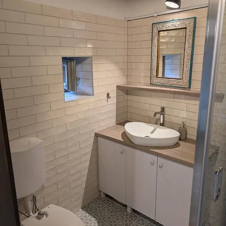 A Bejárat Apartman Balatonhenye