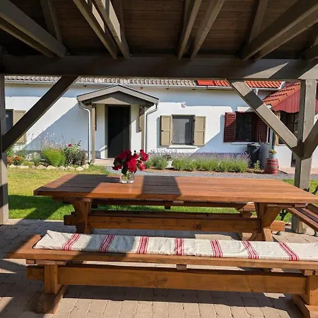 Apartamento A Bejárat