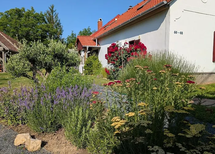 A Bejarat Vendeghaz Lägenhet